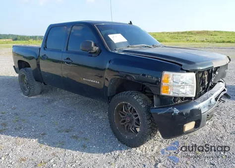 2011 Chevrolet Silverado 1500 Lt z USA, uszkodzony, nr VIN 3GCPKSE35BG308741